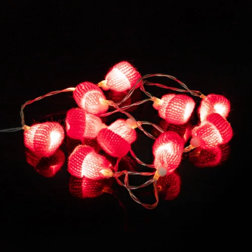 Гирлянда Cosy Poms, красная фото 4