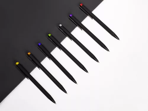 Ручка металлическая шариковая Taper Metal софт-тач с цветным зеркальным слоем, черный с фиолетовым фото 4