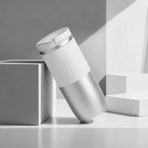 Герметичная вакуумная термокружка Pillar,550 мл, серебристый (Р) Герметичная вакуумная термокружка Pillar,550 мл, серебристый (Р)