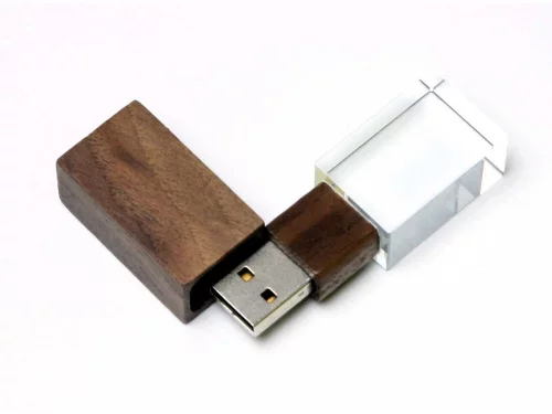 USB-флешка на 64 ГБ прямоугольной формы, под гравировку 3D логотипа, материал стекло, с деревянным колпачком красного цвета, белый фото 3